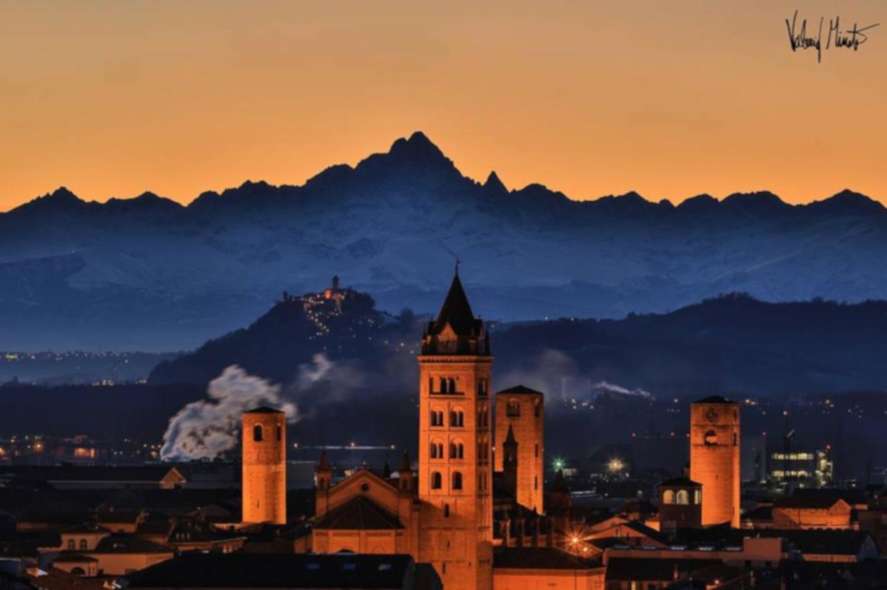 Апартаменти Alba La Capitale Delle Langhe Екстер'єр фото